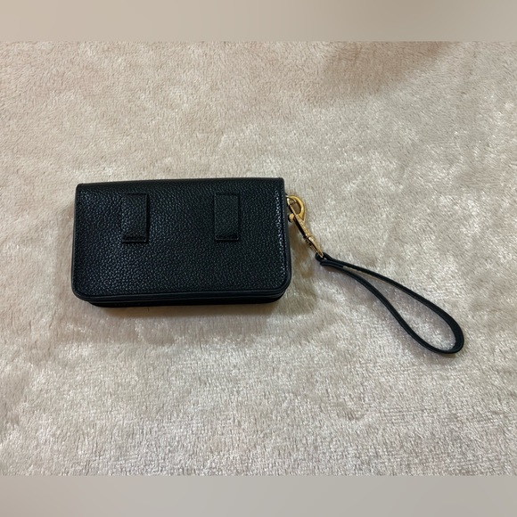 NWOT DKNY Black Pebble Clutch with Belt Loops - Picture 4 of 4